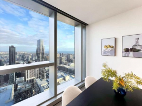 Luxury CBD Skyline View Apartment LV58